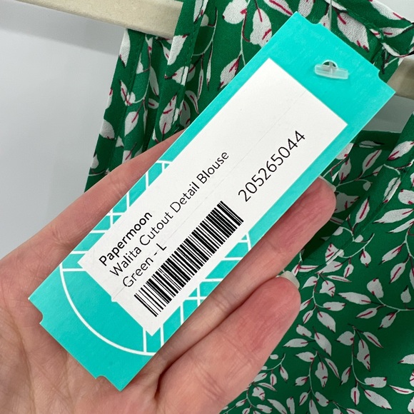 Stitch fix Papermoon Walita cutout detail blouse - Picture 8 of 9